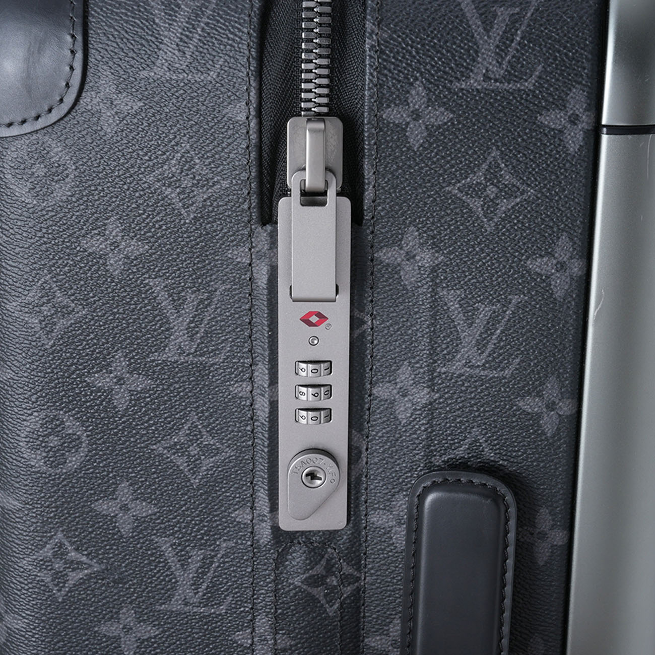LOUIS VUITTON(USED)루이비통 M23302 모노그램 이클립스 호라이즌55 캐리어